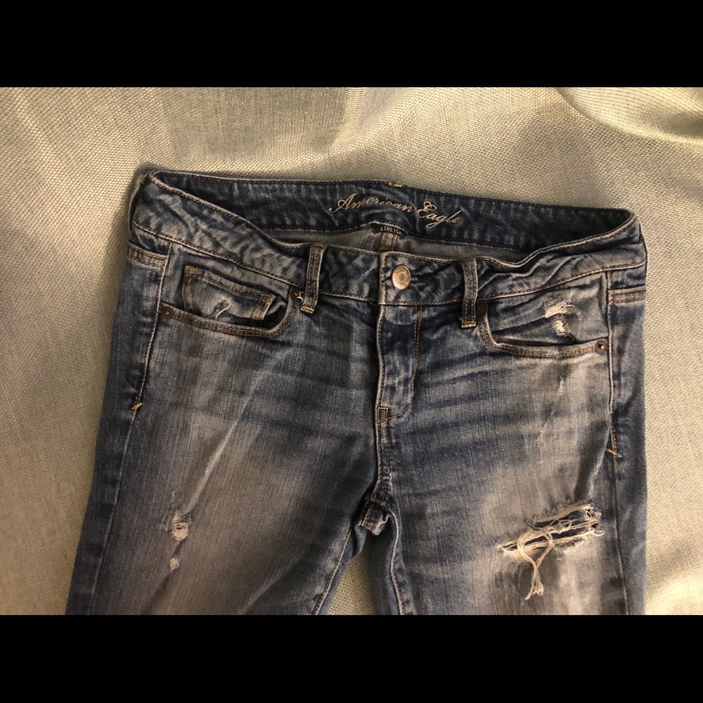 American Eagle Low Rise Ripped Jeans - Picture 2 of 4